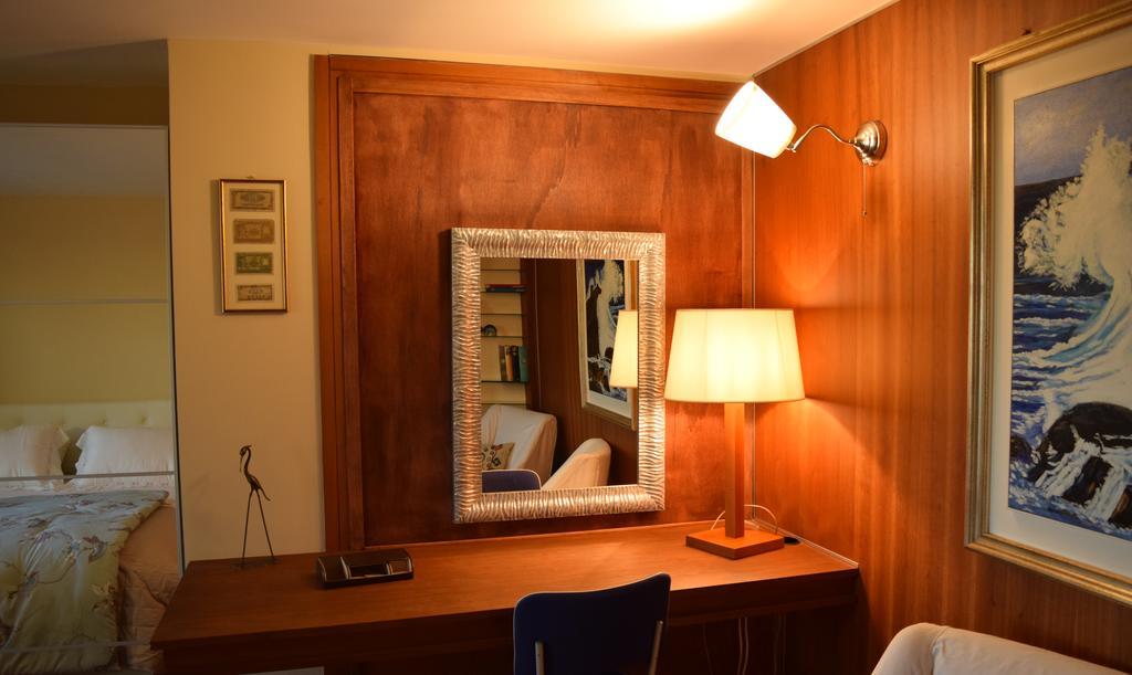 Le Petite Resort B&B Rome Bagian luar foto